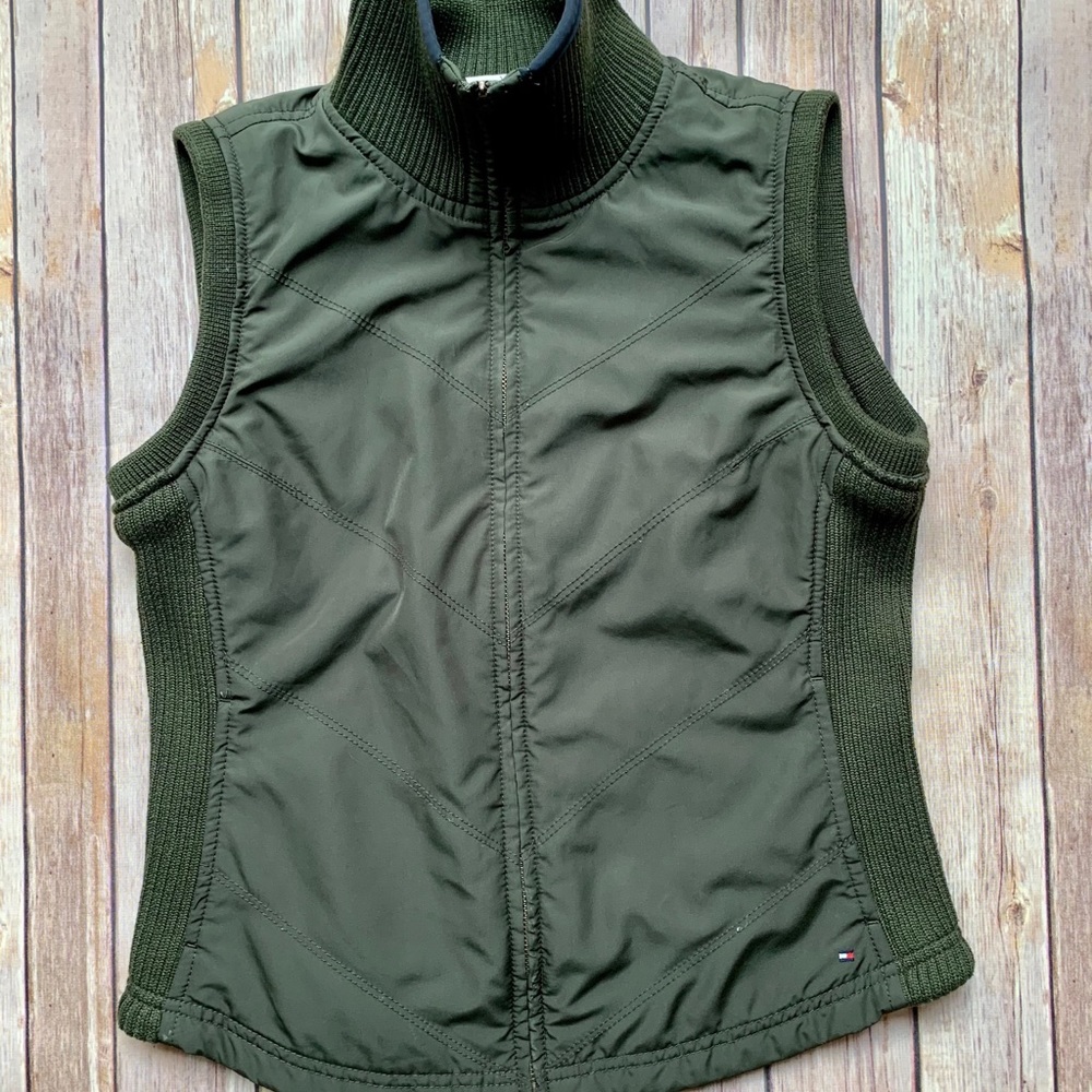 Women’s small Tommy Hilfiger stylish vest